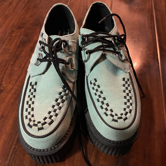 Sold - Picture 1 of 4